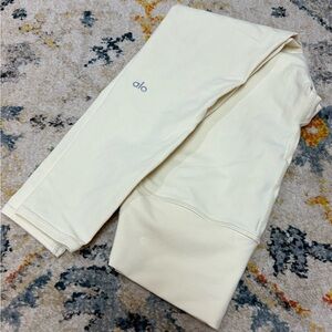 Alo Cream Leggings